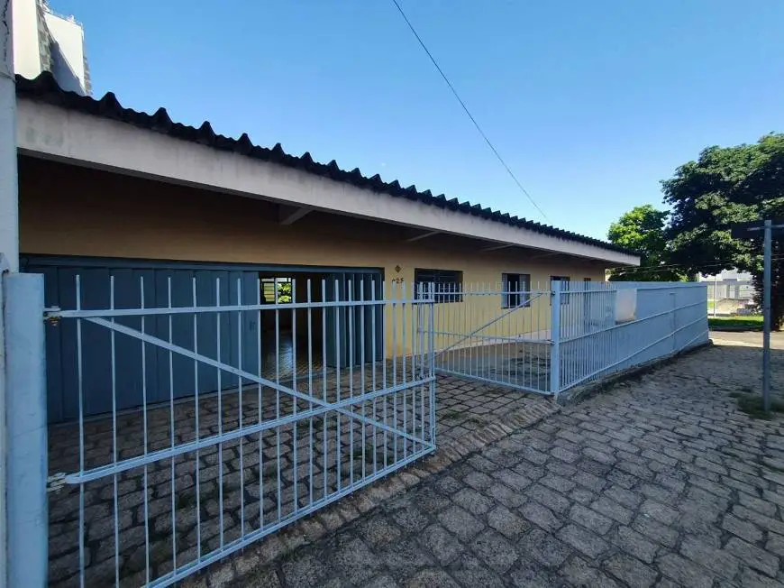 Foto 1 de Casa com 3 Quartos à venda, 250m² em Centro, Salto