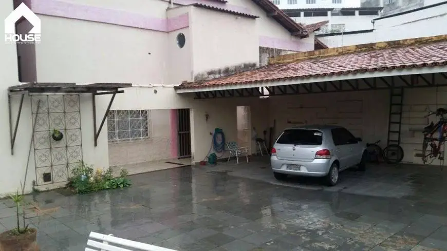 Foto 5 de Casa com 4 Quartos à venda, 611m² em Ipiranga, Guarapari