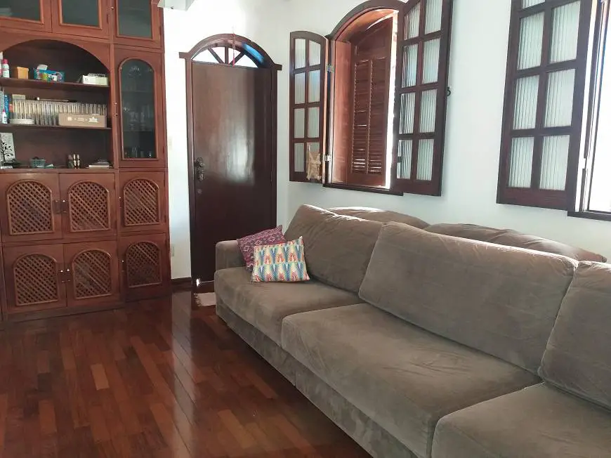 Foto 2 de Casa com 4 Quartos à venda, 269m² em Santa Rosa, Belo Horizonte