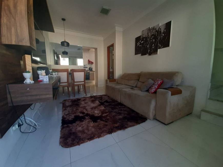 Foto 2 de Casa de Condomínio com 2 Quartos à venda, 65m² em Morada de Laranjeiras, Serra