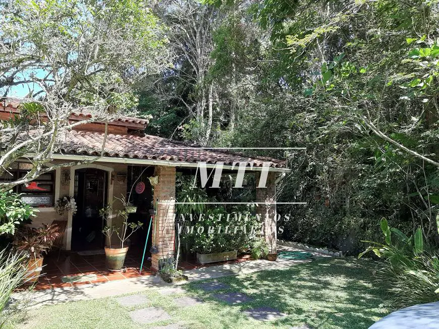 Foto 4 de Chácara com 4 Quartos à venda, 210m² em Nossa Senhora do Remedio, Salesópolis