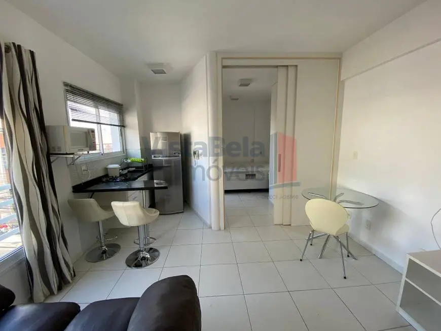 Foto 1 de Apartamento com 1 Quarto para alugar, 35m² em Centro, Taubaté