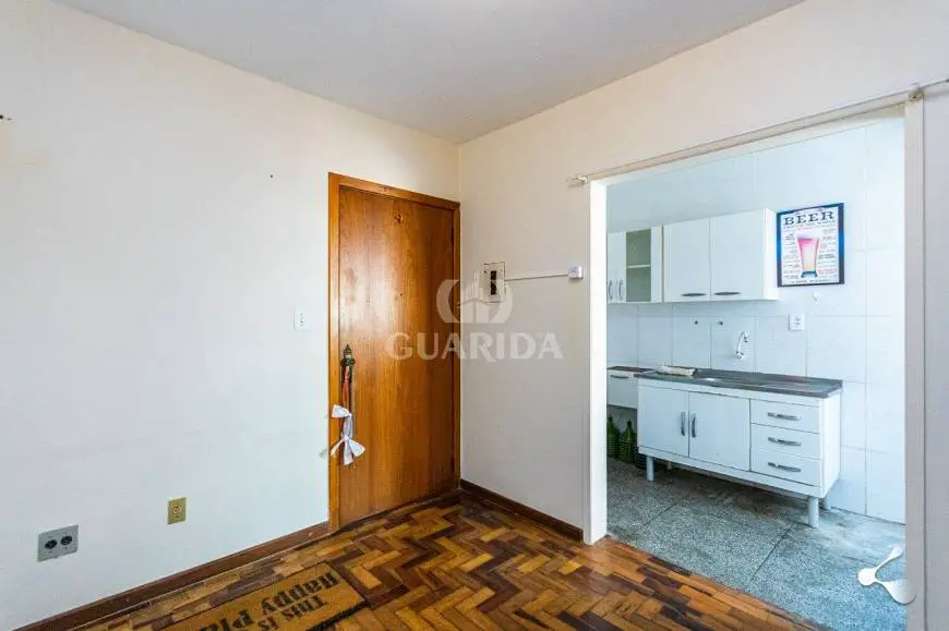 Foto 2 de Apartamento com 1 Quarto à venda, 32m² em Vila Ipiranga, Porto Alegre