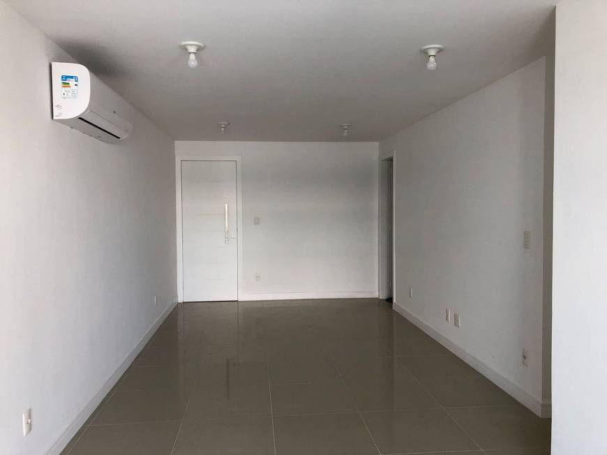 Foto 1 de Apartamento com 2 Quartos à venda, 107m² em Recreio Dos Bandeirantes, Rio de Janeiro