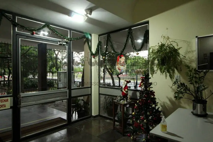 Foto 5 de Apartamento com 2 Quartos para alugar, 78m² em Santa Cecília, Porto Alegre
