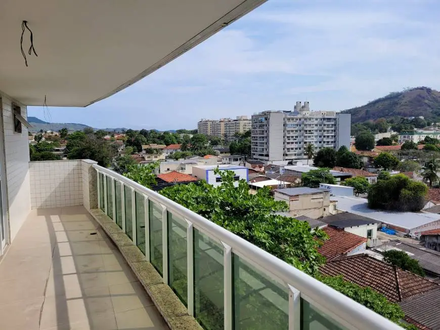 Foto 2 de Apartamento com 3 Quartos à venda, 129m² em Campo Grande, Rio de Janeiro