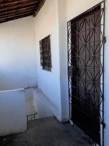 Foto 1 de Casa com 2 Quartos para alugar, 50m² em Carlito Pamplona, Fortaleza