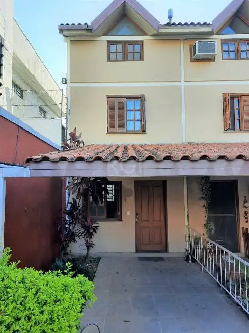 Foto 1 de Casa com 3 Quartos à venda, 103m² em Camaquã, Porto Alegre