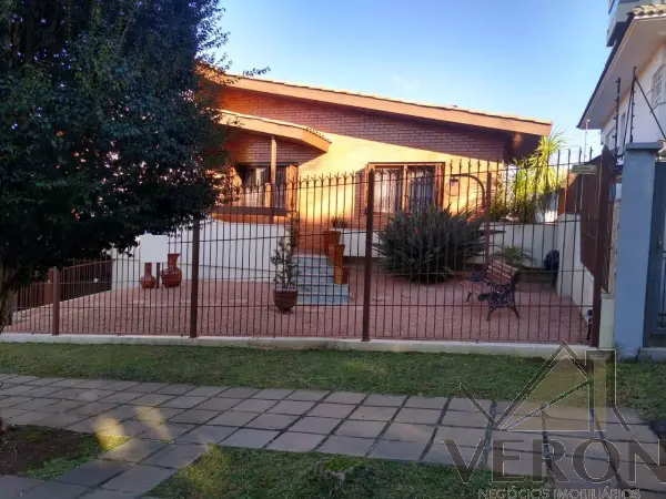 Foto 2 de Casa com 3 Quartos à venda, 402m² em Jardim Margarida, Caxias do Sul