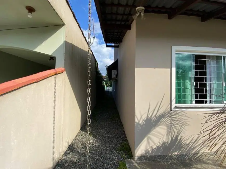 Foto 4 de Sobrado com 3 Quartos à venda, 239m² em Iririú, Joinville