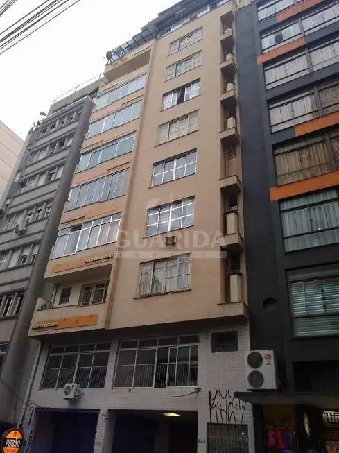Foto 1 de Apartamento com 1 Quarto à venda, 17m² em Centro, Porto Alegre