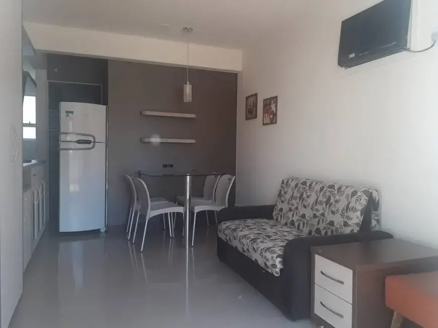 Foto 1 de Apartamento com 1 Quarto para alugar, 36m² em Ponta Aguda, Blumenau