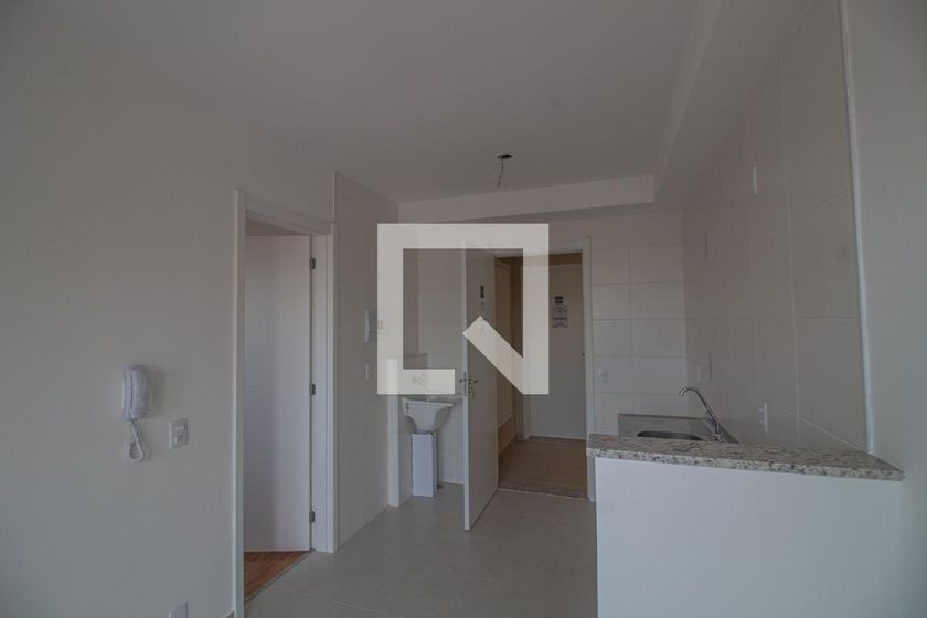 Foto 3 de Apartamento com 1 Quarto para alugar, 31m² em Vila das Belezas, São Paulo