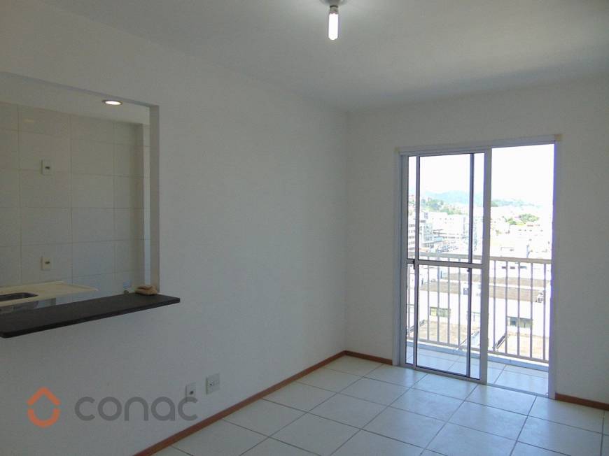 Foto 2 de Apartamento com 2 Quartos para alugar, 50m² em Cascadura, Rio de Janeiro