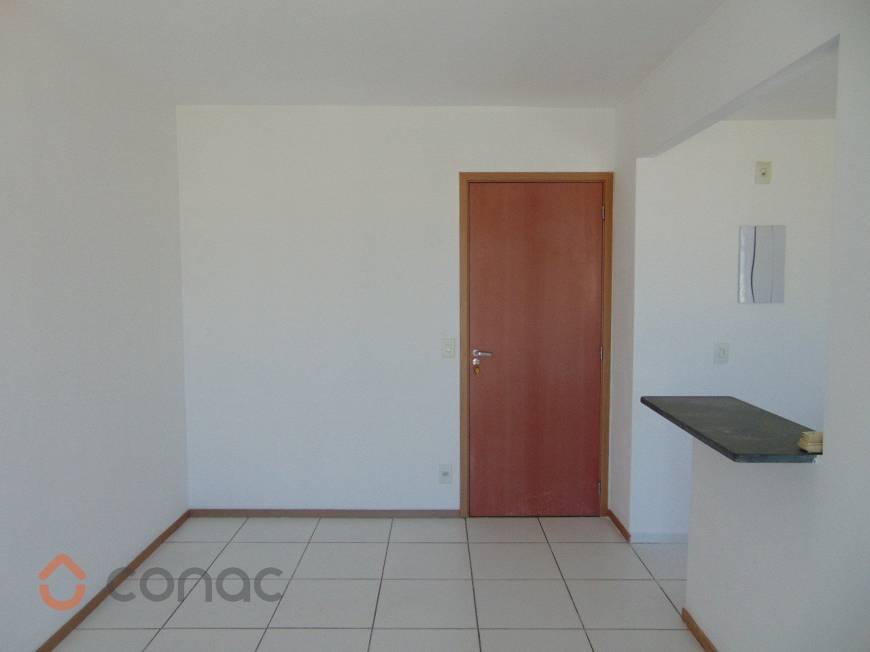 Foto 3 de Apartamento com 2 Quartos para alugar, 50m² em Cascadura, Rio de Janeiro