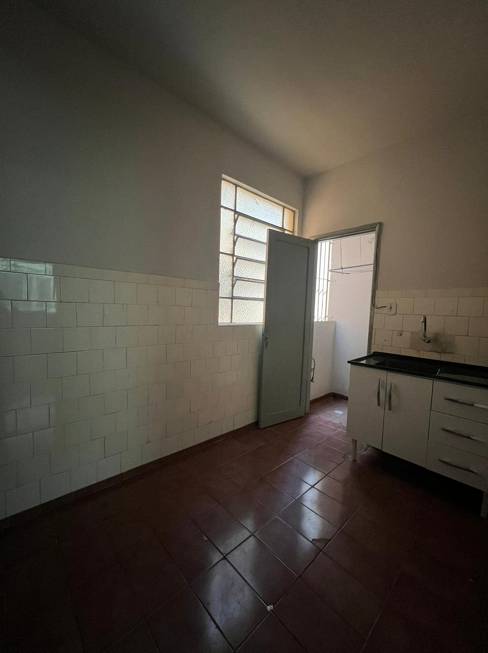 Foto 4 de Apartamento com 3 Quartos para alugar, 10m² em Centro, Londrina