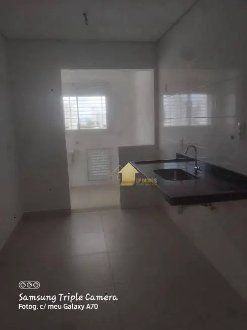 Foto 2 de Apartamento com 3 Quartos à venda, 95m² em Jardim Cuiabá, Cuiabá