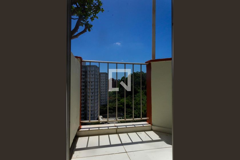 Foto 5 de Apartamento com 3 Quartos para alugar, 63m² em Jardim Marajoara, São Paulo