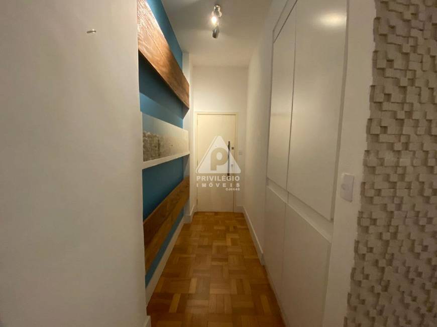 Foto 2 de Apartamento com 3 Quartos à venda, 87m² em Laranjeiras, Rio de Janeiro
