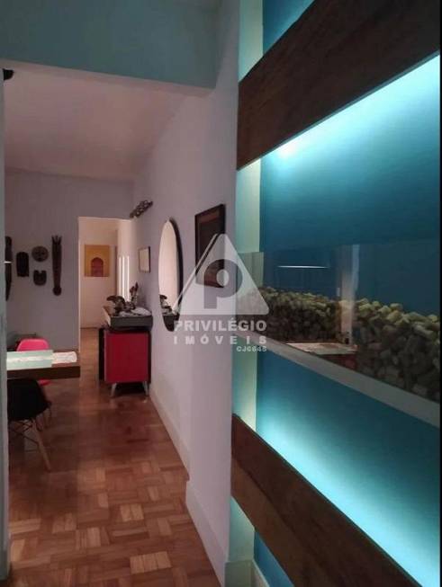 Foto 3 de Apartamento com 3 Quartos à venda, 87m² em Laranjeiras, Rio de Janeiro