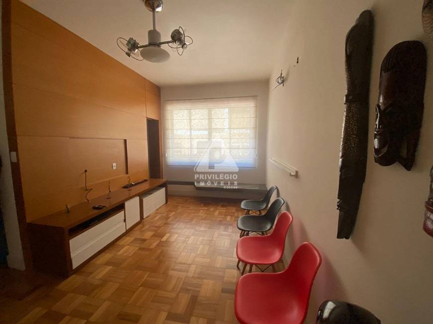 Foto 4 de Apartamento com 3 Quartos à venda, 87m² em Laranjeiras, Rio de Janeiro