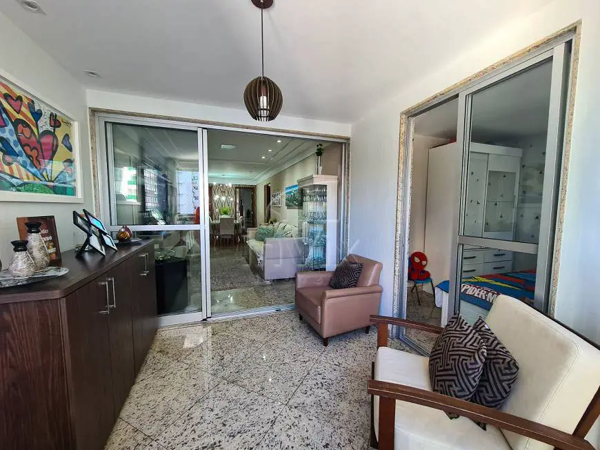 Foto 5 de Apartamento com 3 Quartos à venda, 136m² em Praia do Canto, Vitória