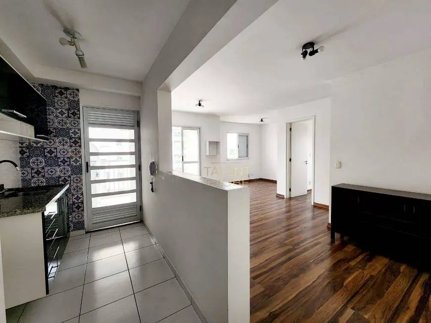 Foto 1 de Apartamento com 3 Quartos à venda, 63m² em Vila das Mercês, São Paulo