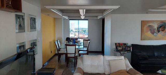 Foto 1 de Apartamento com 4 Quartos à venda, 135m² em Santa Mônica, Feira de Santana