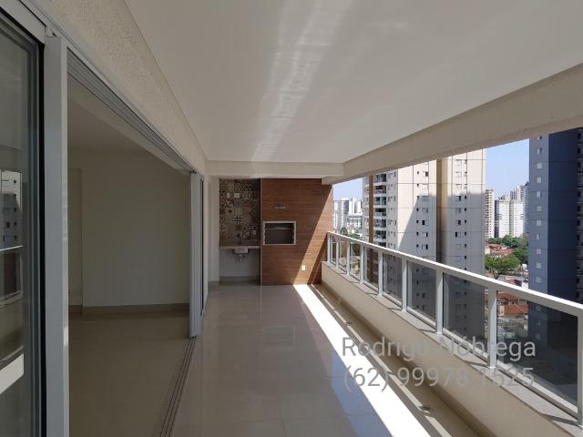 Foto 2 de Apartamento com 4 Quartos à venda, 218m² em Setor Bueno, Goiânia