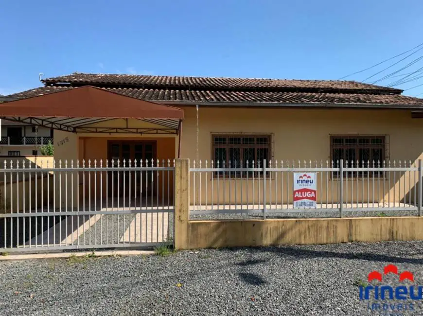 Foto 1 de Casa com 3 Quartos para alugar, 100m² em Nova Brasília, Joinville
