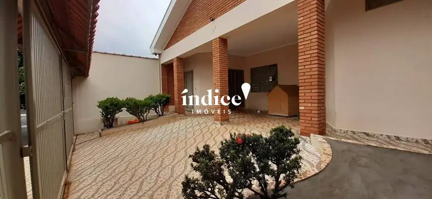 Foto 3 de Casa com 3 Quartos para alugar, 136m² em Parque Residencial Vale do Sol, Araraquara
