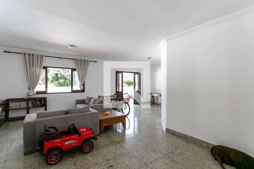 Foto 3 de Casa com 4 Quartos para alugar, 290m² em Bandeirantes, Belo Horizonte