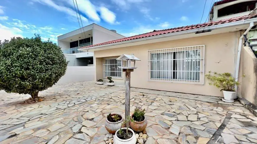 Foto 1 de Casa com 4 Quartos à venda, 950m² em Jardim Atlântico, Florianópolis