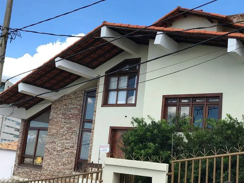 Foto 1 de Casa com 4 Quartos à venda, 390m² em Santa Lúcia, Belo Horizonte