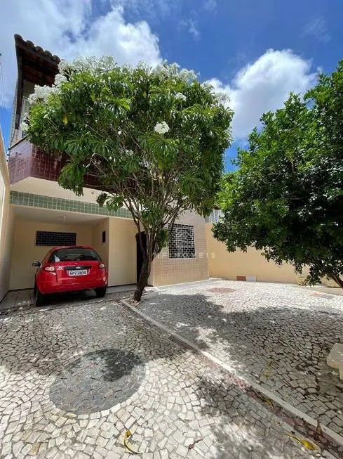 Foto 1 de Casa de Condomínio com 3 Quartos à venda, 170m² em Engenheiro Luciano Cavalcante, Fortaleza