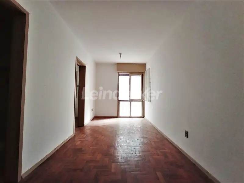 Foto 1 de Apartamento com 1 Quarto para alugar, 27m² em Centro, Porto Alegre