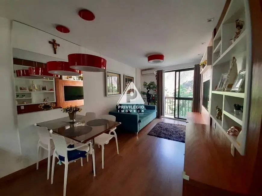 Foto 1 de Apartamento com 1 Quarto para alugar, 53m² em Copacabana, Rio de Janeiro