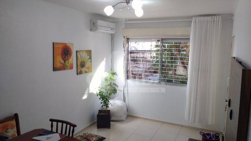 Foto 2 de Apartamento com 1 Quarto à venda, 37m² em Jardim Itú Sabará, Porto Alegre