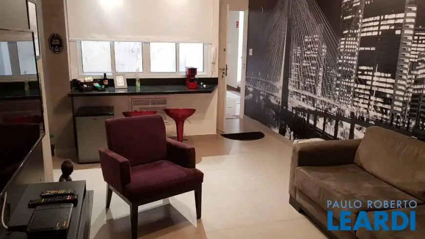 Foto 2 de Apartamento com 2 Quartos à venda, 46m² em Bela Vista, São Paulo