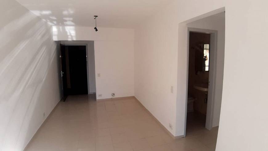 Foto 2 de Apartamento com 2 Quartos à venda, 60m² em Moema, São Paulo
