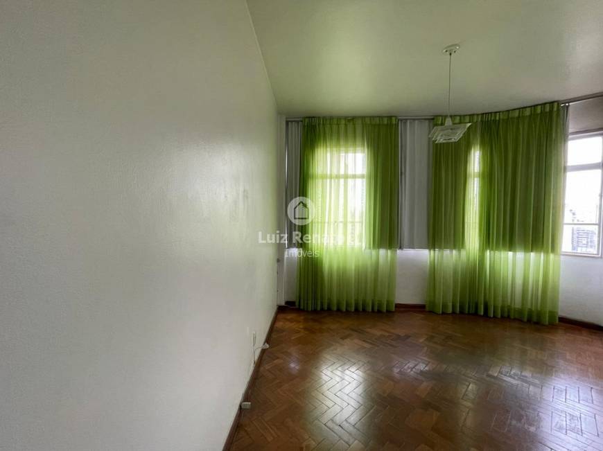 Foto 5 de Apartamento com 3 Quartos para alugar, 140m² em Barro Preto, Belo Horizonte