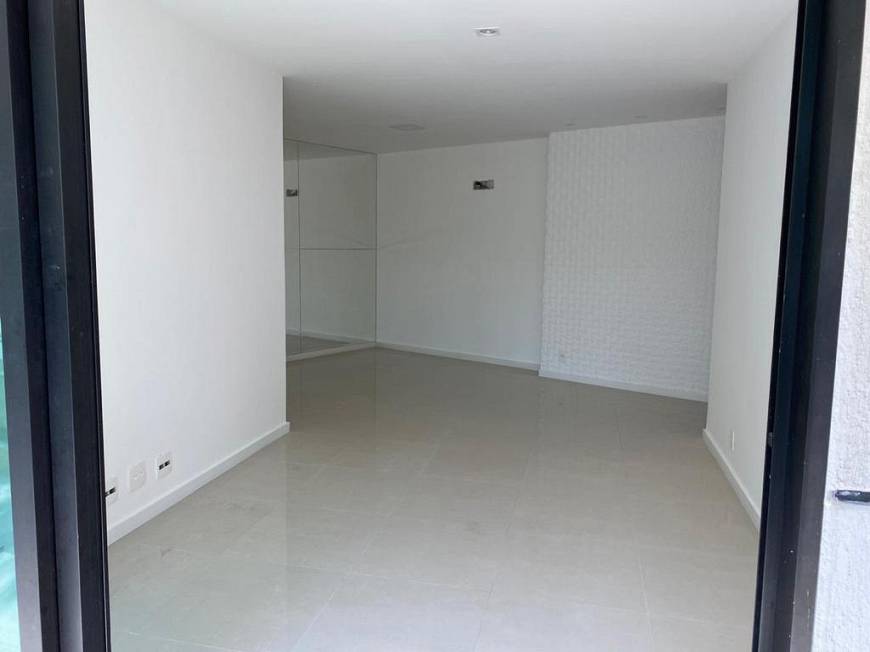 Foto 2 de Apartamento com 3 Quartos à venda, 124m² em Charitas, Niterói