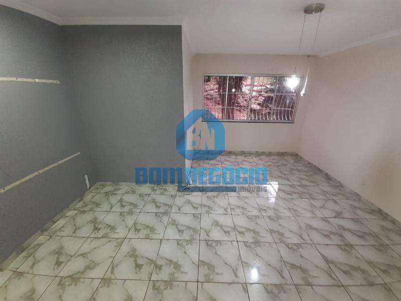 Foto 2 de Apartamento com 3 Quartos para alugar, 55m² em Nova Vila Bretas, Governador Valadares