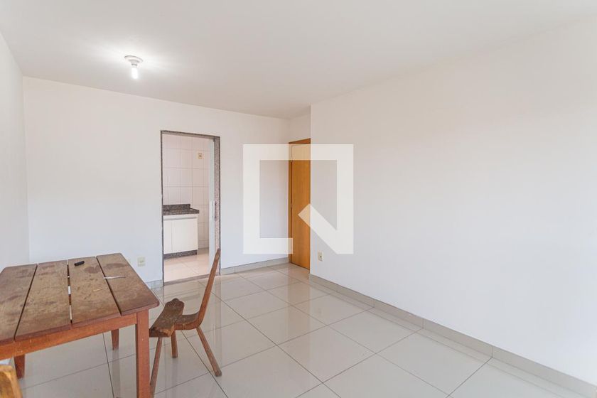 Foto 3 de Apartamento com 3 Quartos para alugar, 85m² em Palmares, Belo Horizonte