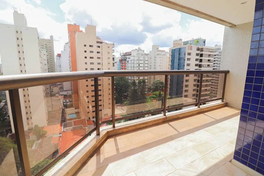 Foto 3 de Apartamento com 4 Quartos à venda, 168m² em Cambuí, Campinas
