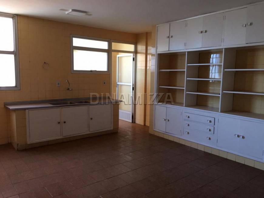 Foto 4 de Apartamento com 4 Quartos para alugar, 267m² em Centro, Uberaba