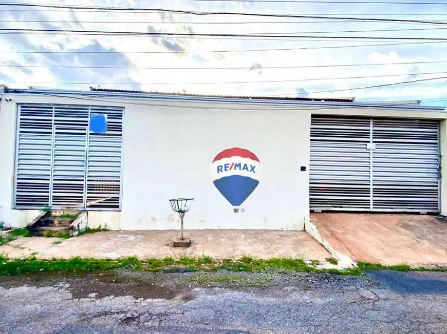 Foto 1 de Casa com 2 Quartos à venda, 178m² em Morada do Ouro II, Cuiabá