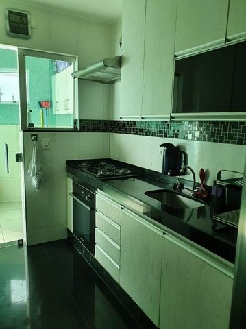 Foto 3 de Casa com 2 Quartos à venda, 97m² em Santa Amélia, Belo Horizonte