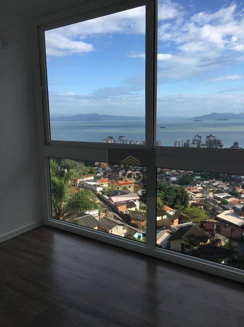 Foto 1 de Casa com 3 Quartos à venda, 145m² em Centro, Florianópolis