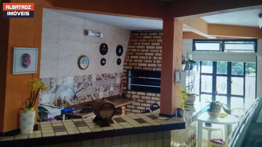 Foto 1 de Casa com 3 Quartos à venda, 364m² em Pantanal, Florianópolis